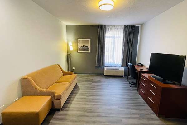  - Baymont Inn & Suites Calumet City - I-94, Exit 71