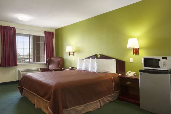  - Howard Johnson Express Inn Grand Prairie