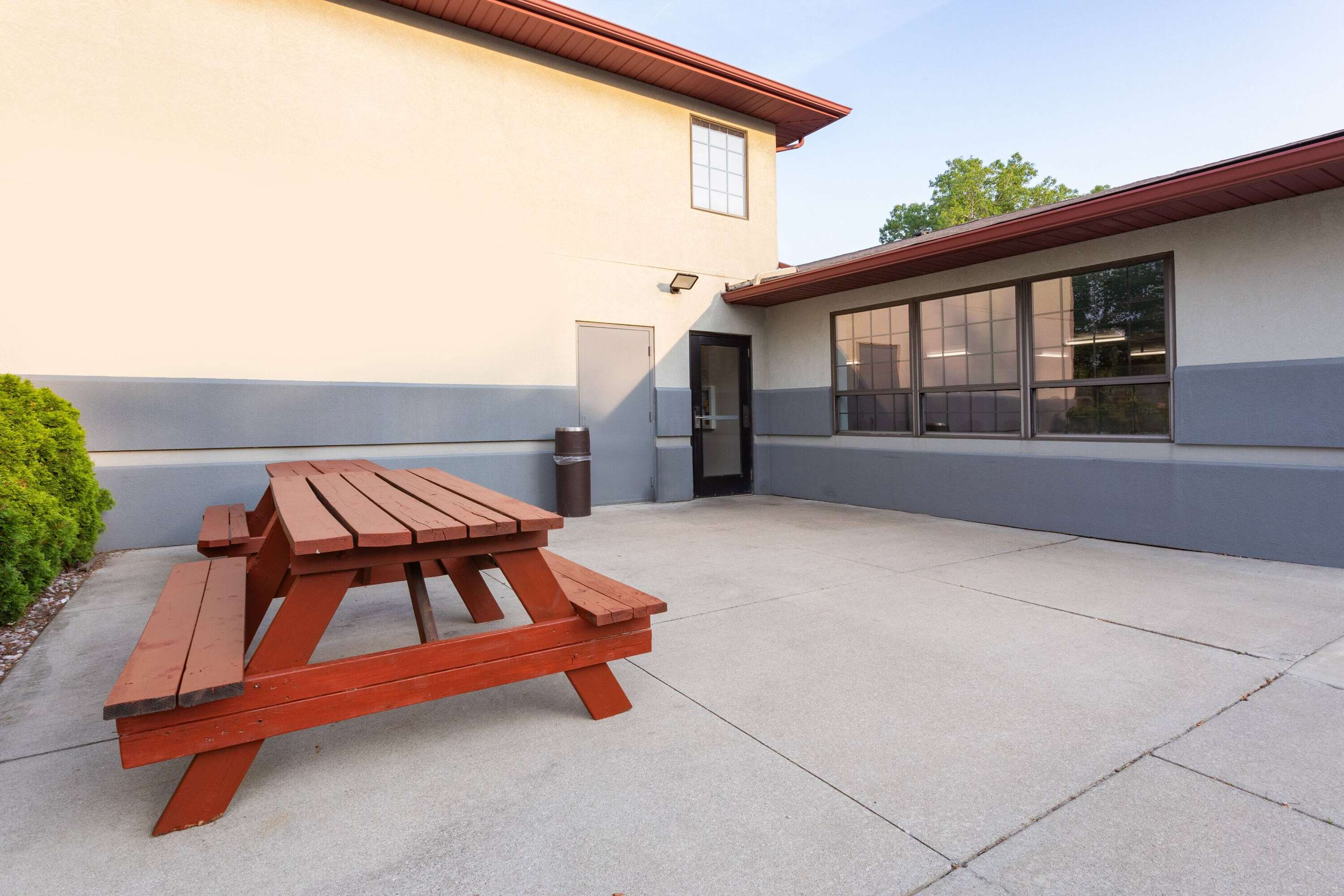 Property amenity | Super 8 by Wyndham Marysville/Port Huron Area
