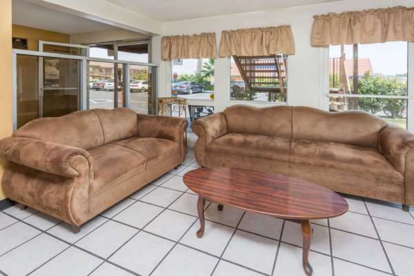  - Days Inn San Bernardino