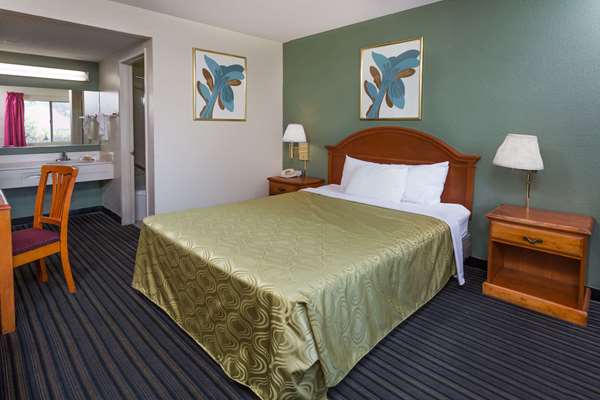  - Days Inn San Bernardino