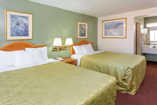  - Days Inn San Bernardino