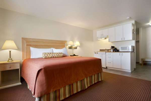  - Super 8 Hotel Dawson Creek