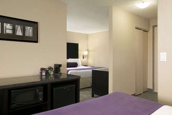 Suite - Days Inn Regina