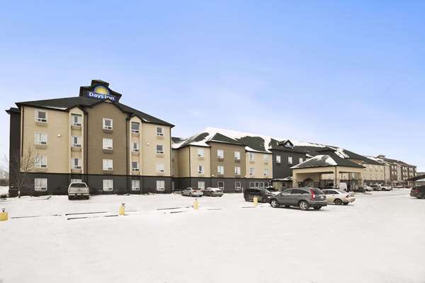 Exterior view - Days Inn Regina