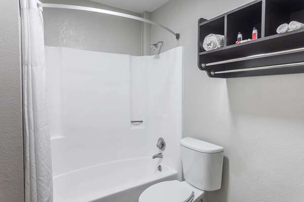  - Days Inn Goose Creek