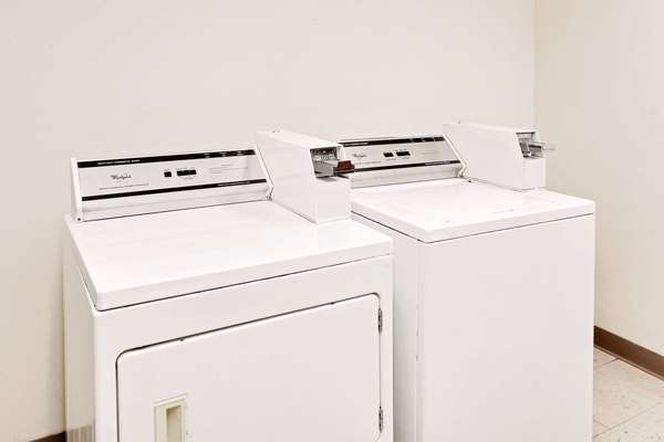 Amenities - Days Inn & Suites Opelousas - I-49, Exit 18