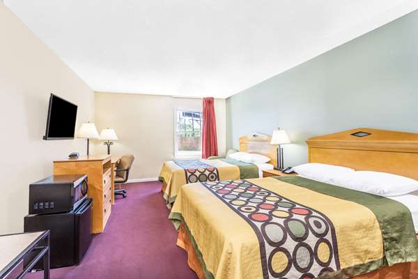  - Super 8 Hotel Manning - I-95, Exit 119