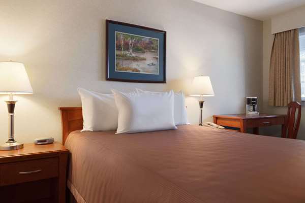  - Travelodge Fraser Highway Langley