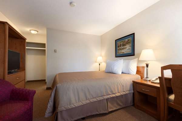  - Travelodge Fraser Highway Langley