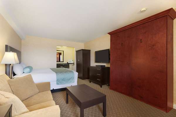  - Travelodge Mountview Motel Kamloops