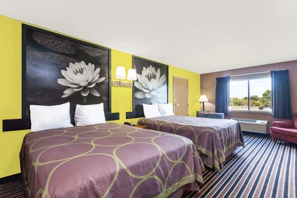  - Super 8 Motel Harrington