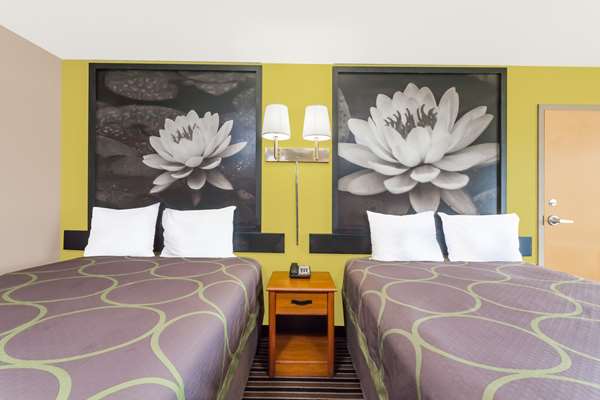  - Super 8 Motel Harrington