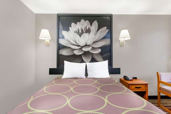  - Super 8 Motel Harrington