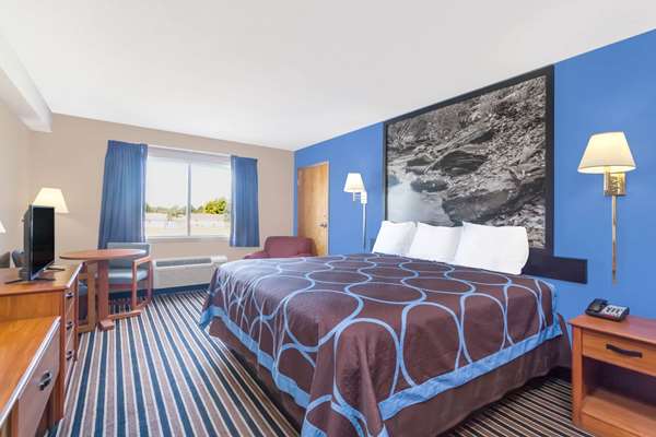  - Super 8 Motel Harrington