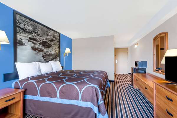  - Super 8 Motel Harrington