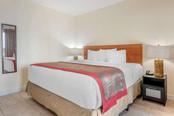  - Ramada Plaza Marco Polo Beach Resort Sunny Isles Beach