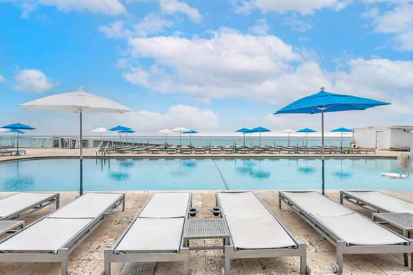 Pool - Ramada Plaza Marco Polo Beach Resort Sunny Isles Beach