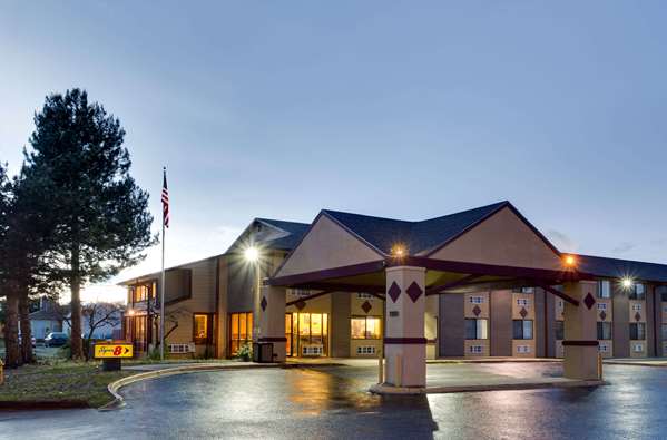 Exterior view - Super 8 Motel Denver - I-70, Exit 278