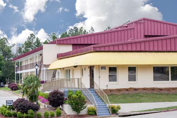 Exterior view - Days Inn Milledgeville