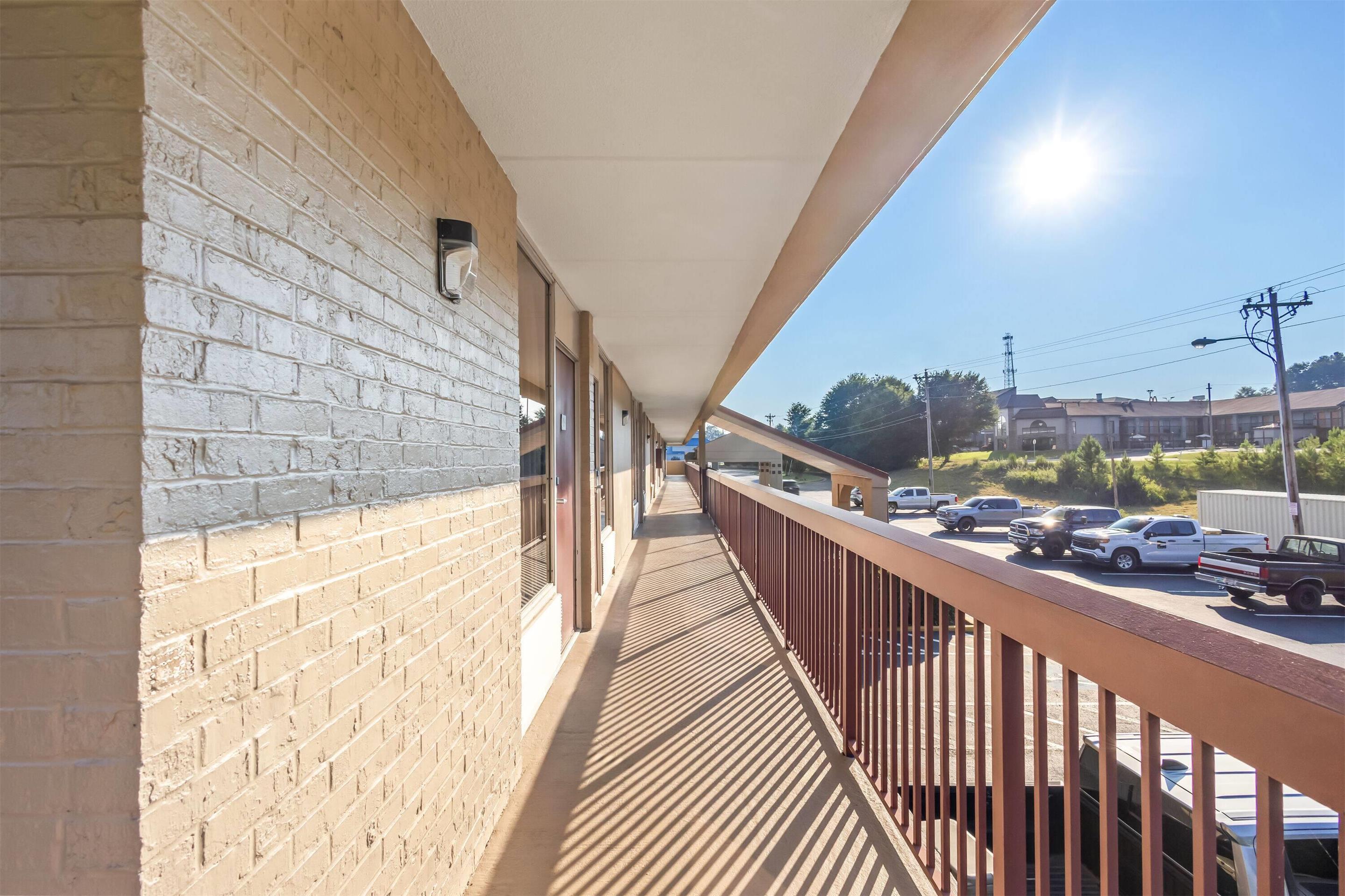 Exterior | Super 8 by Wyndham Commerce