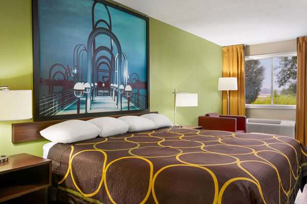  - Super 8 Motel Brookhaven - I-55, Exit 42