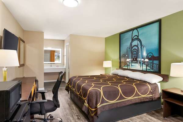  - Super 8 Motel Brookhaven - I-55, Exit 42