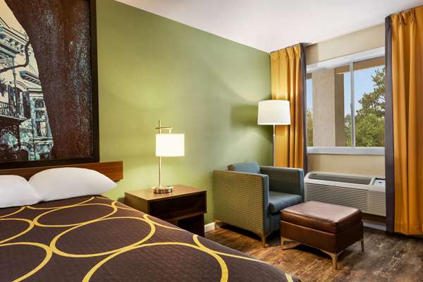  - Super 8 Motel Brookhaven - I-55, Exit 42