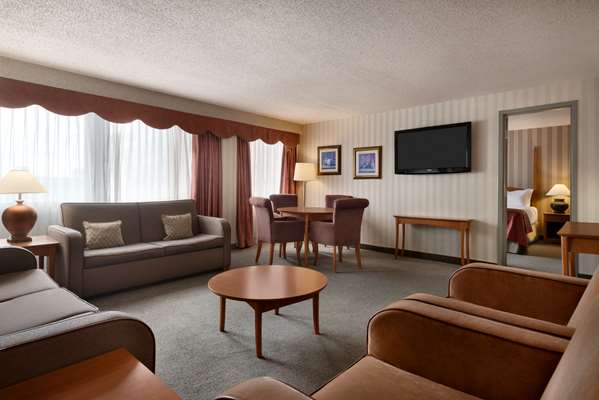  - Ramada Plaza Hotel Regina