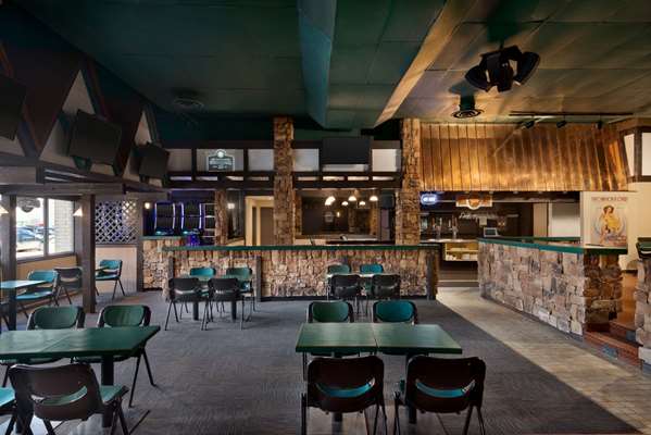 Restaurant - Ramada Plaza Hotel Regina