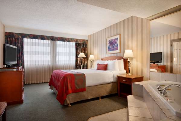 Suite - Ramada Plaza Hotel Regina