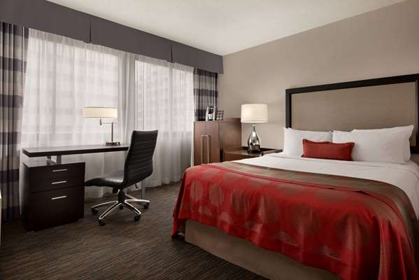  - Ramada Plaza Hotel Regina