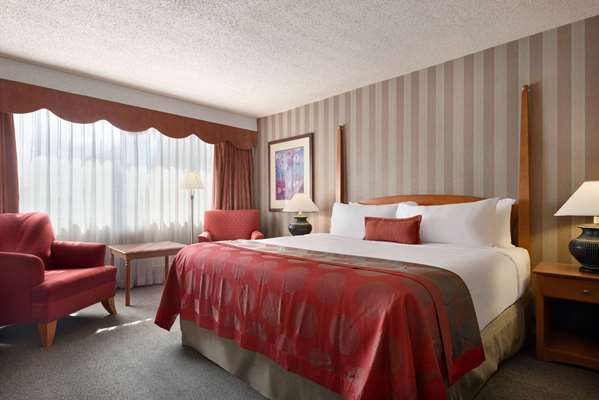  - Ramada Plaza Hotel Regina