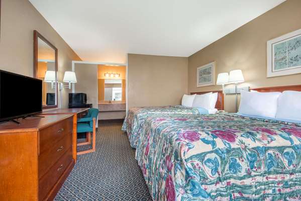  - Days Inn Clanton - I-65, Exit 205