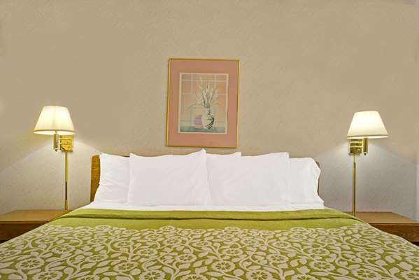  - Days Inn Monticello