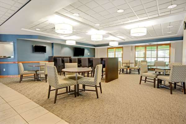  - Wingate by Wyndham Fargo - I-94, Exit 348