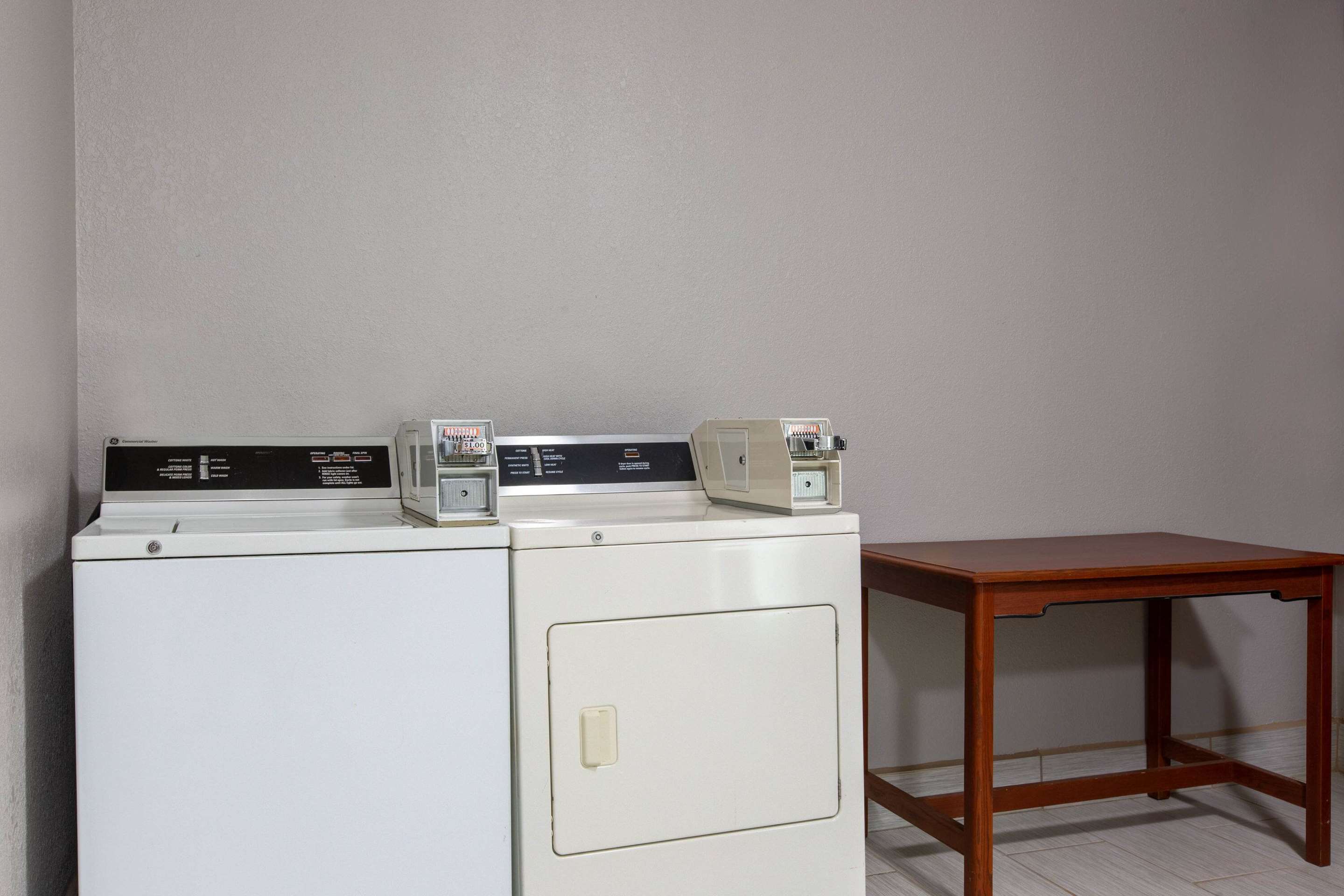Laundry | Super 8 by Wyndham Ottawa