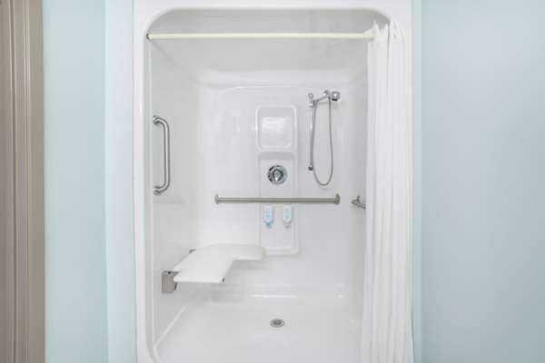  - Super 8 Hotel Millbrook