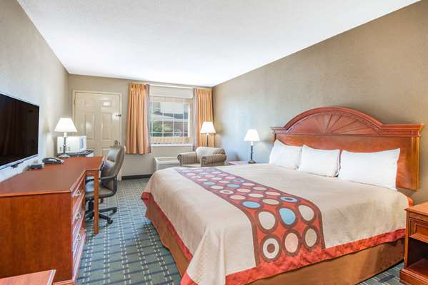  - Super 8 Motel Marysville