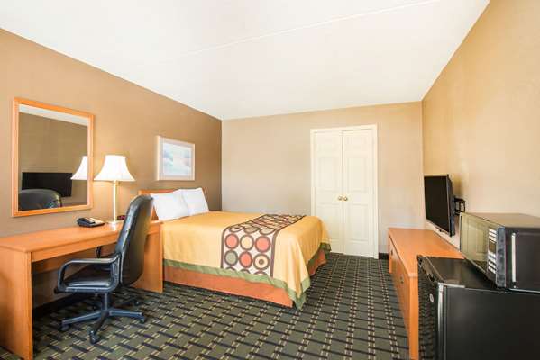  - Super 8 Motel Marysville