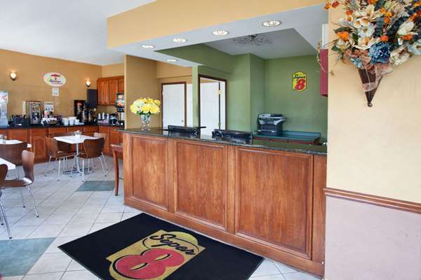  - Super 8 Motel River Grove