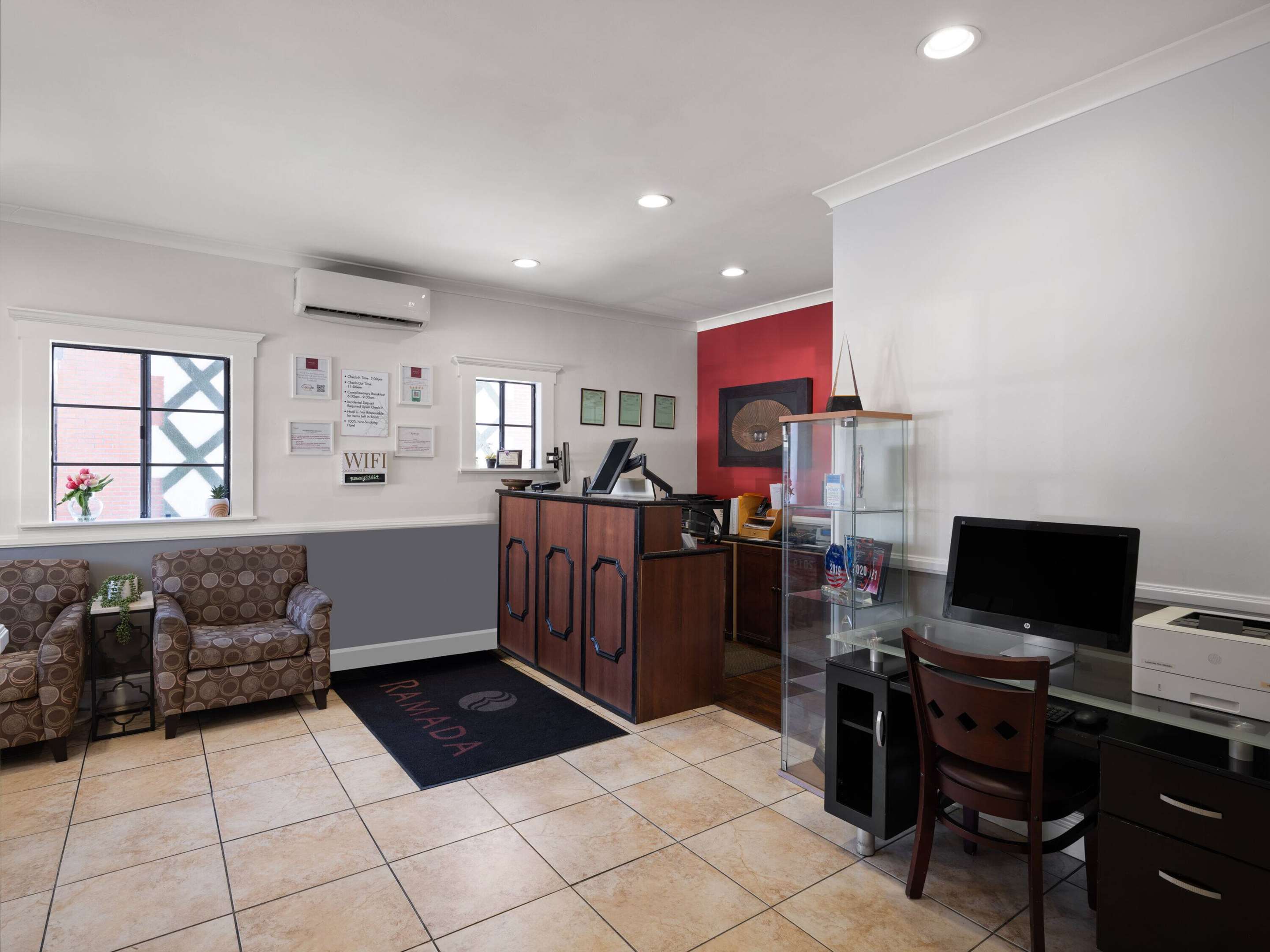 Lobby | Ramada by Wyndham Poway- San Diego North