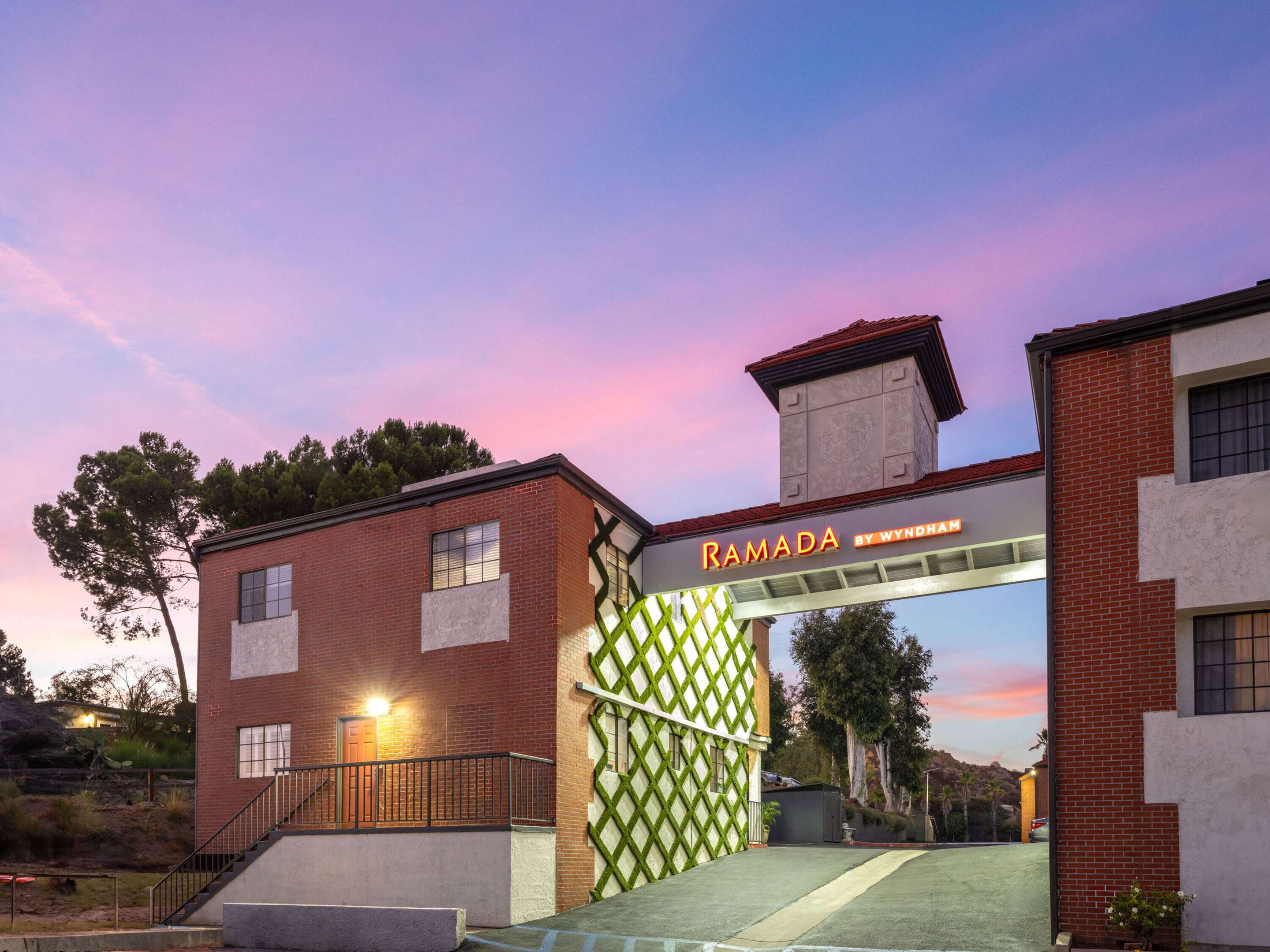 Exterior | Ramada by Wyndham Poway- San Diego North