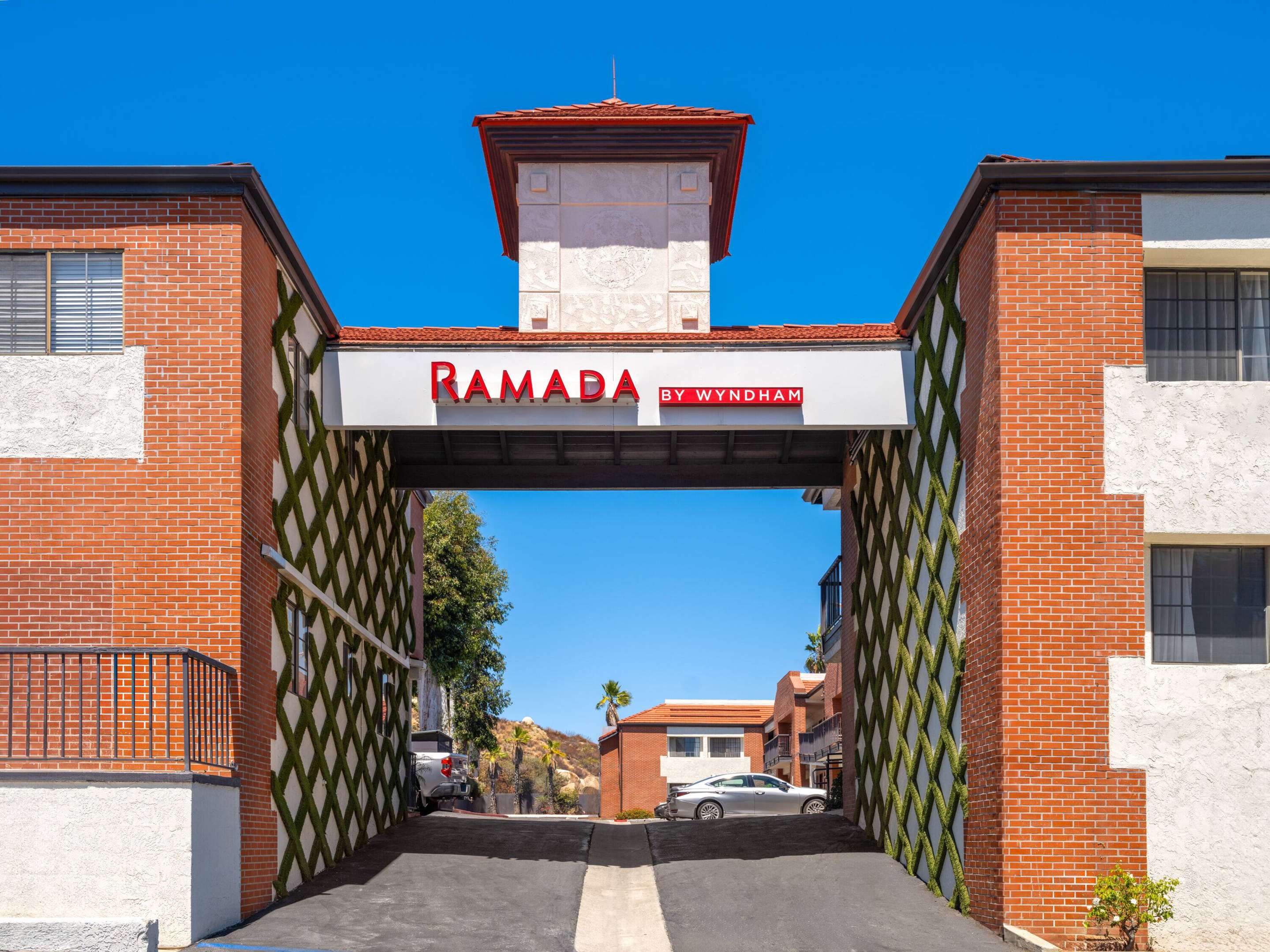 Exterior | Ramada by Wyndham Poway- San Diego North