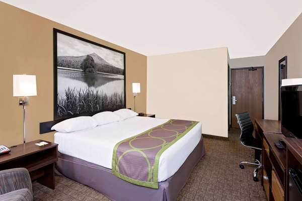  - Super 8 Hotel Lebanon