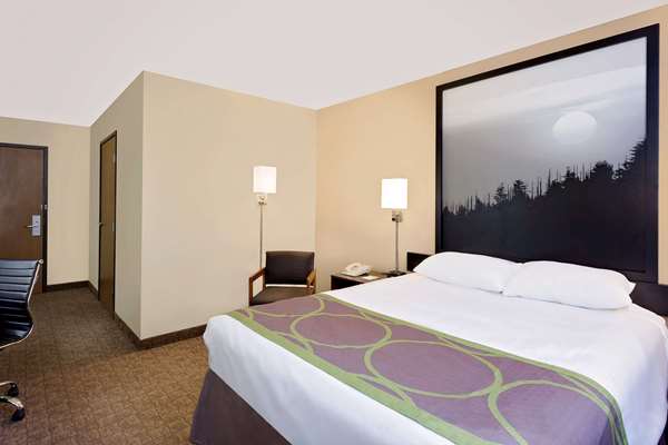  - Super 8 Hotel Lebanon