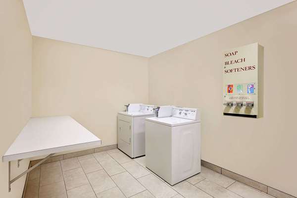 Amenities - Super 8 Hotel Lebanon