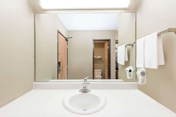  - Super 8 Hotel Chanute