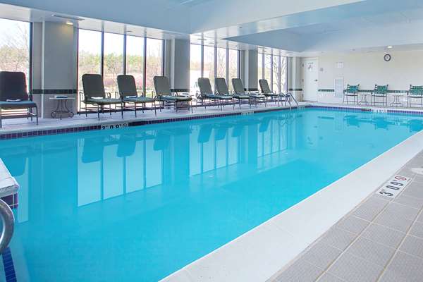 Pool - Wingate by Wyndham Hotel Chantilly