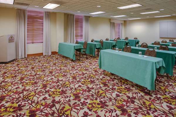  - Wingate by Wyndham Hotel Chantilly